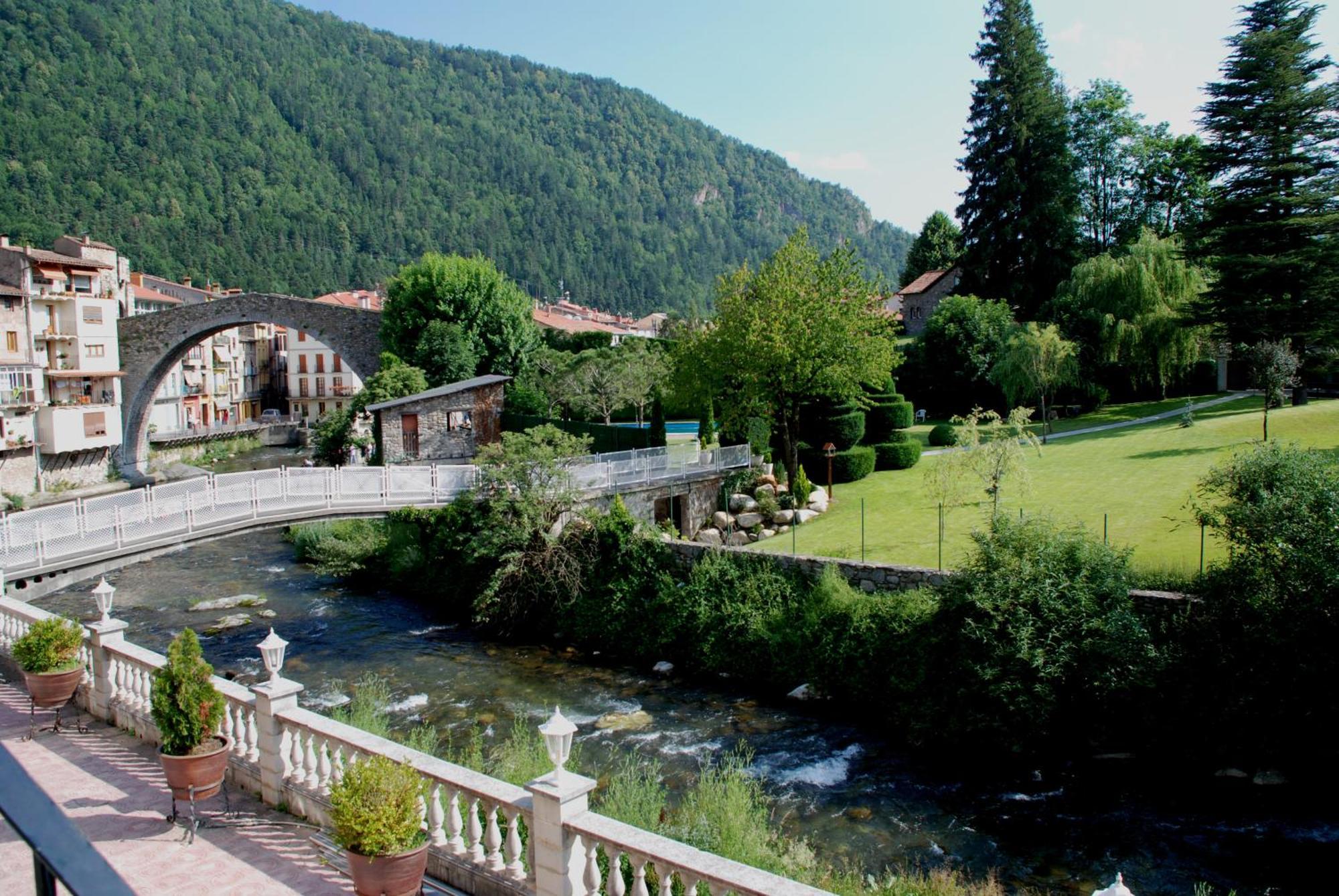 Hotel De Camprodon Exterior photo